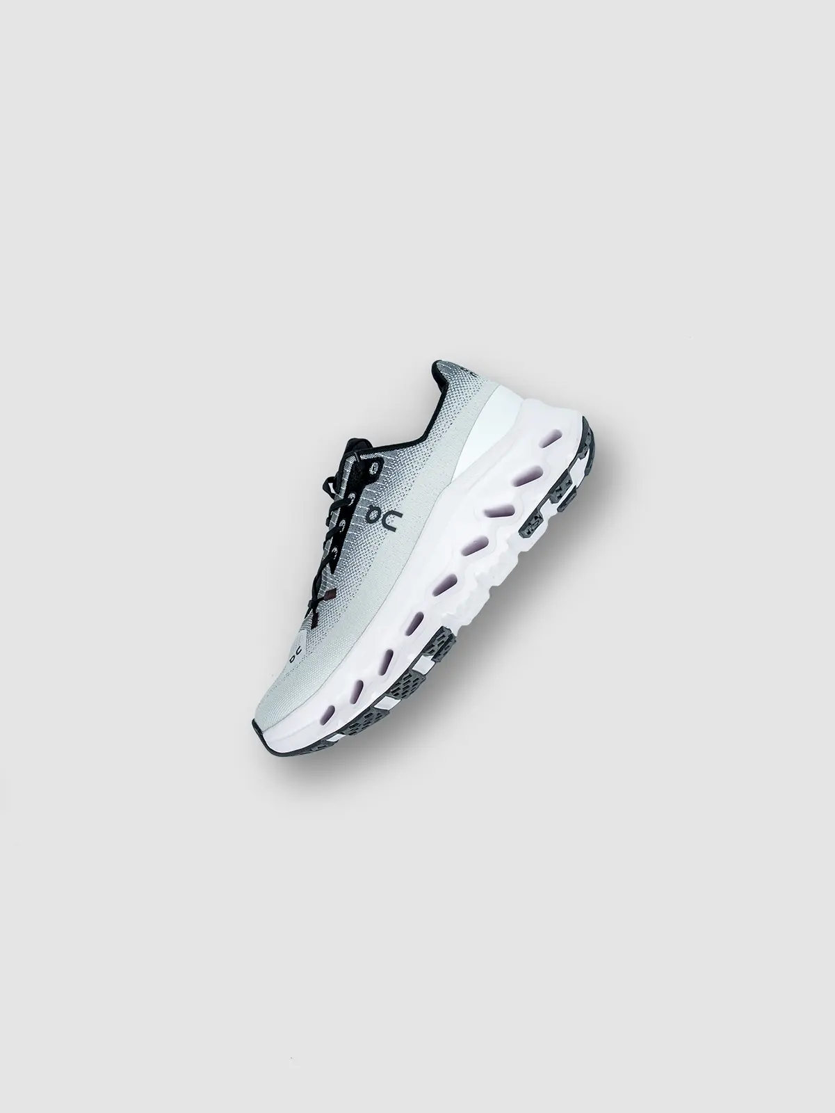 On Cloudtilt "White&Black" — изображение 4