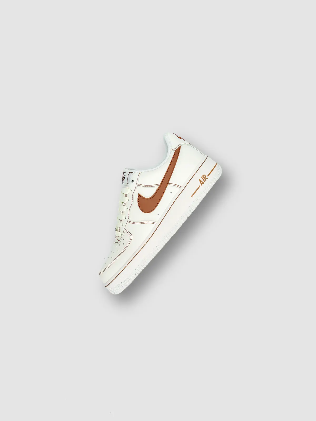 Nike Air Force 1 '07 LV8 "White&Red" — изображение 4