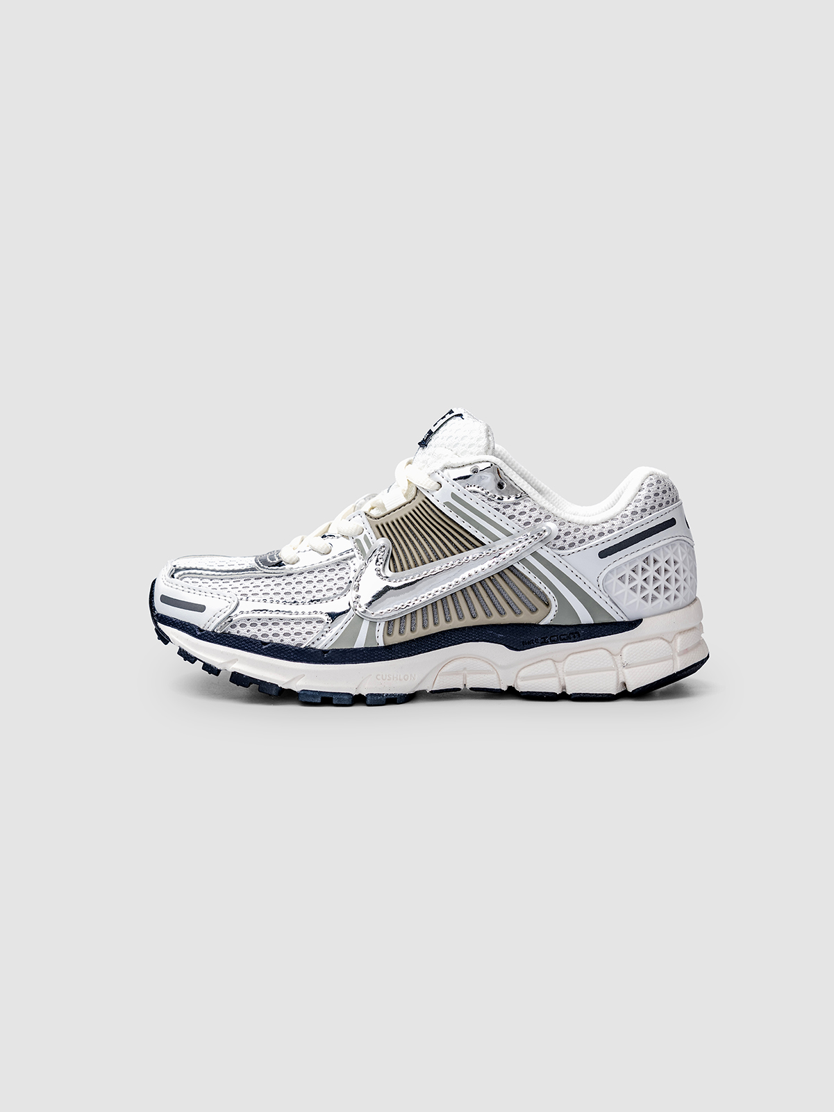 Nike Zoom Vomero 5 "Metallic" — изображение 4